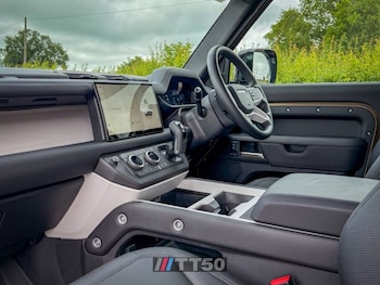 Used Land Rover Defender 2025 for sale - 78955651: Photo