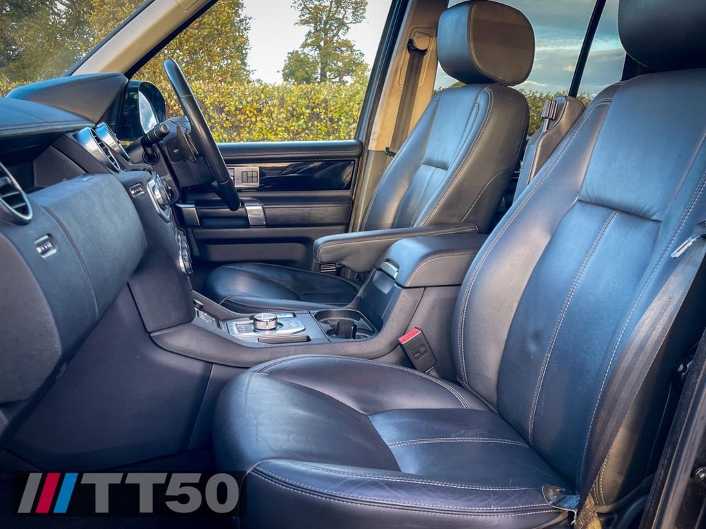 Used Land Rover Discovery 2015 for sale - 76400367: Photo 17