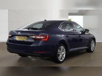 Used Skoda Superb 2016 for sale - 79711907: Photo