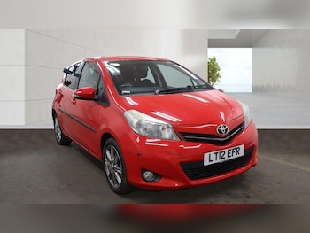 Used Toyota Yaris 2012 for sale - 79452810: Photo