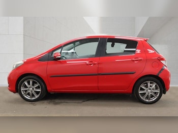Used Toyota Yaris 2012 for sale - 79452810: Photo