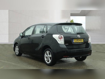 Used Toyota Verso 2010 for sale - 78998930: Photo