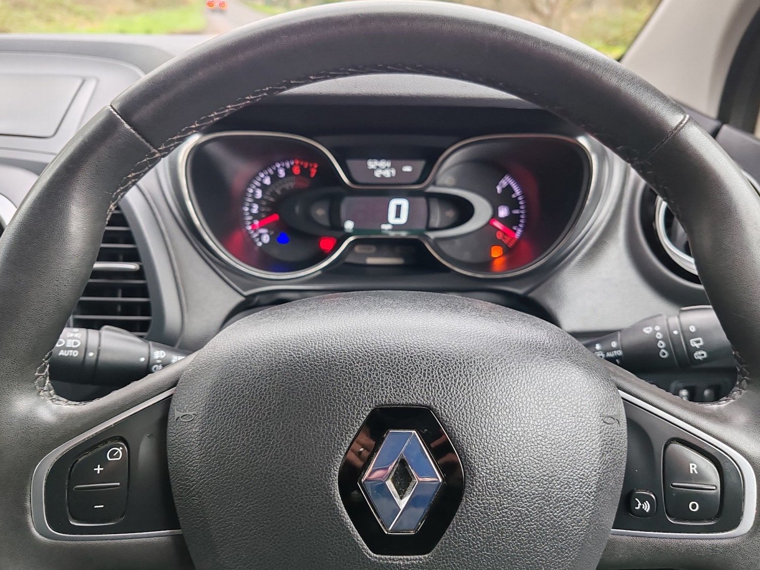 Used Renault Captur 2019 for sale - 76951045: Photo 16