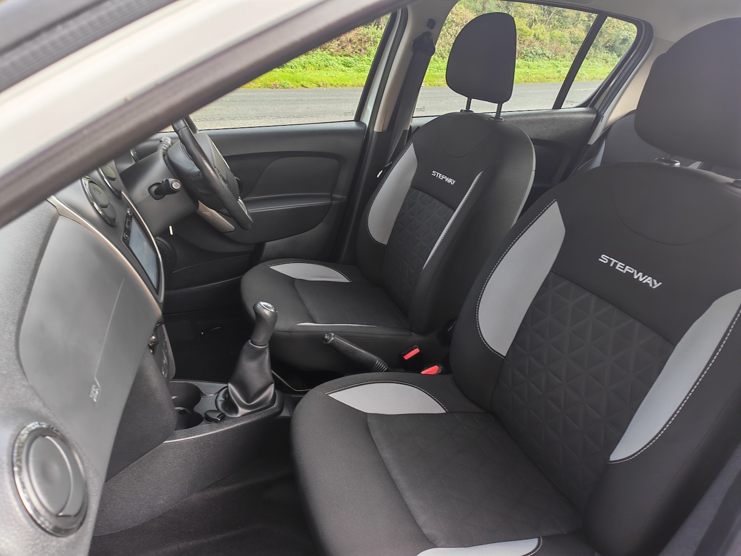 Used Dacia Sandero Stepway 2014 for sale - 76591582: Photo 3