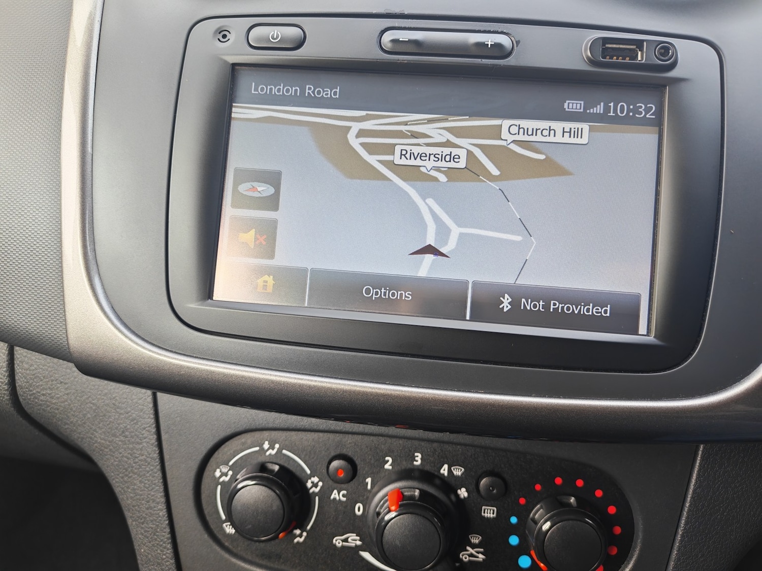 Used Dacia Sandero Stepway 2014 for sale - 76591582: Photo 9