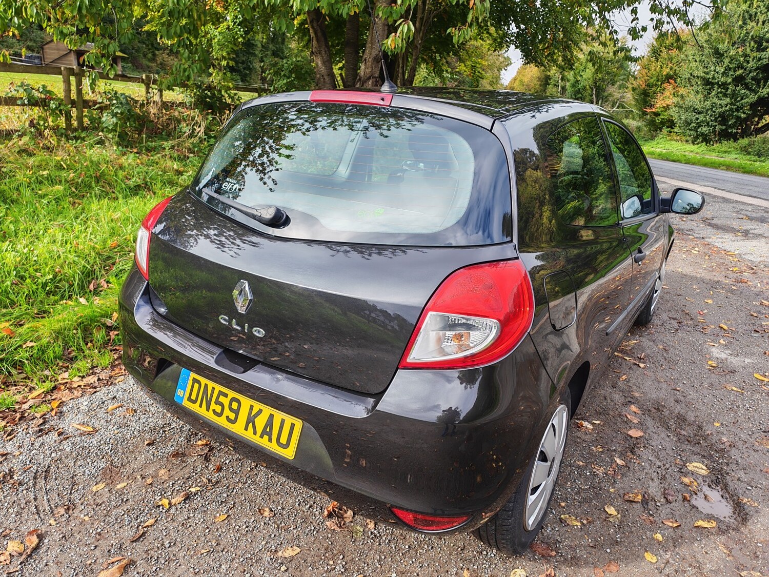 Used Renault Clio 2009 for sale - 76334802: Photo 3