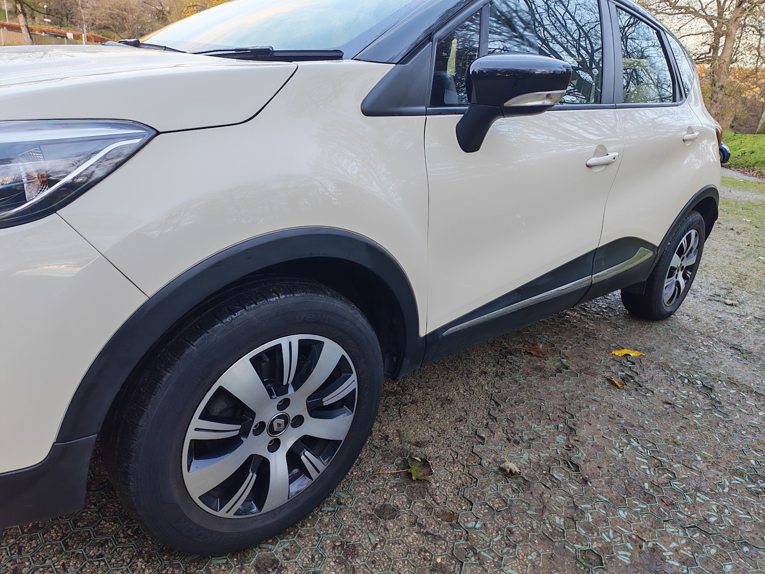 Used Renault Captur 2020 for sale - 76821647: Photo 9
