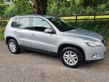 Used Volkswagen Tiguan 2010 for sale - 75575394: Photo