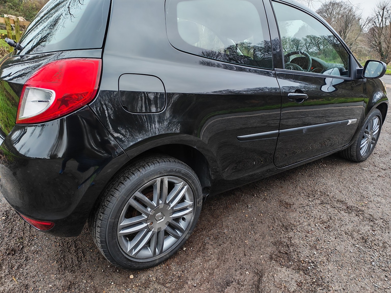 Used Renault Clio 2012 for sale - 77107656: Photo 4