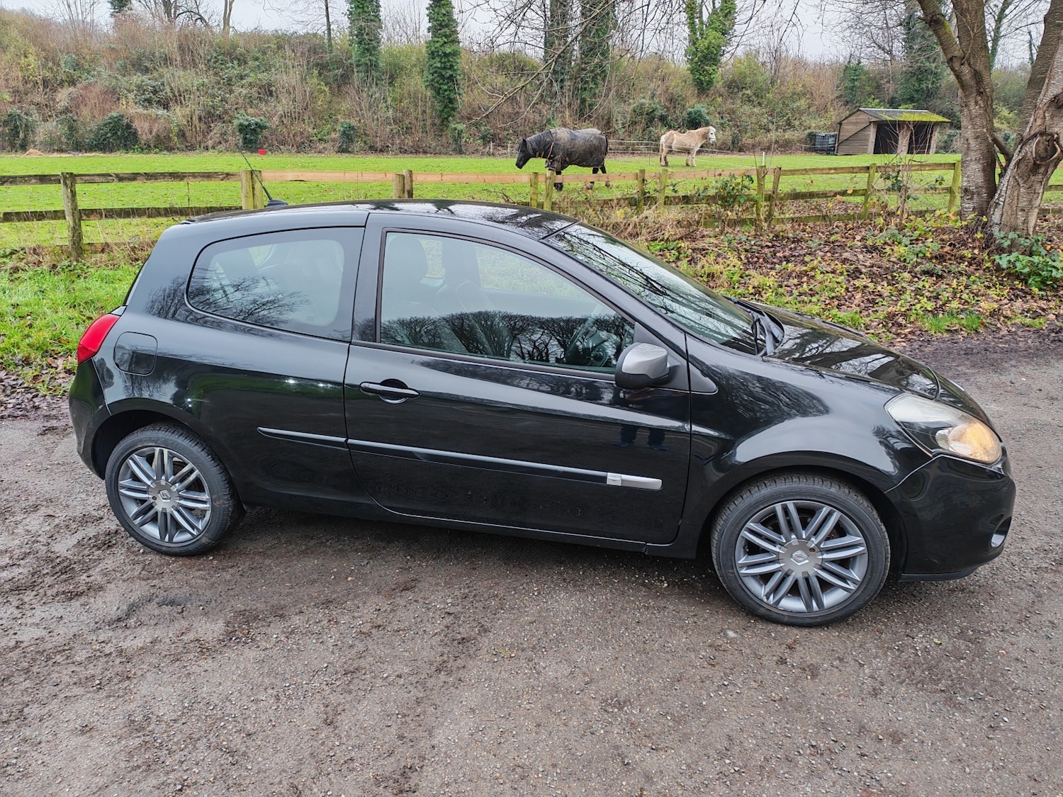 Used Renault Clio 2012 for sale - 77107656: Photo 6