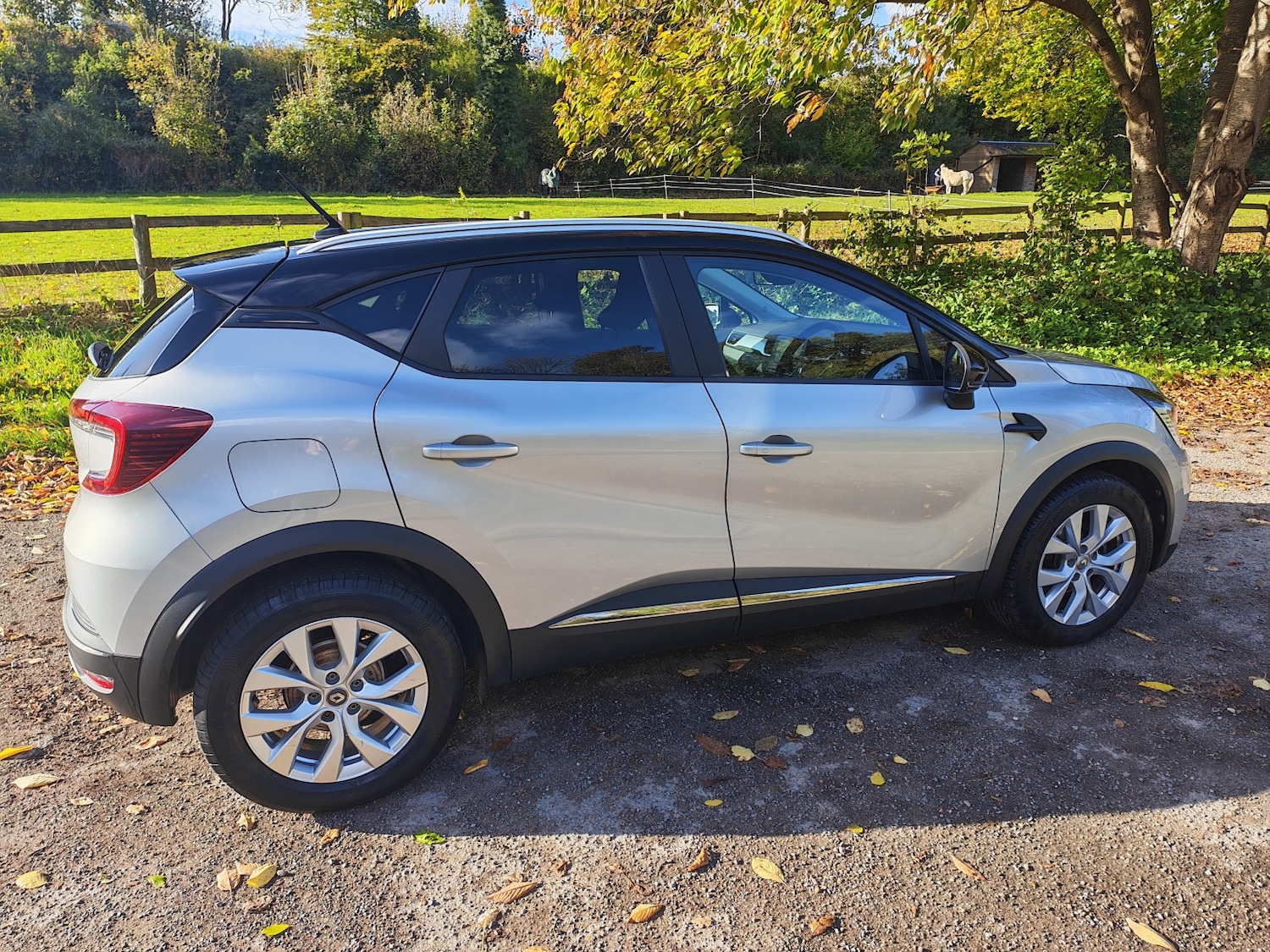 Used Renault Captur 2020 for sale - 76387373: Photo 5