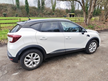 Used Renault Captur 2021 for sale - 77548327: Photo