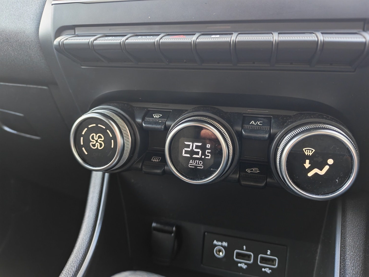 Used Renault Captur 2021 for sale - 77548327: Photo 9