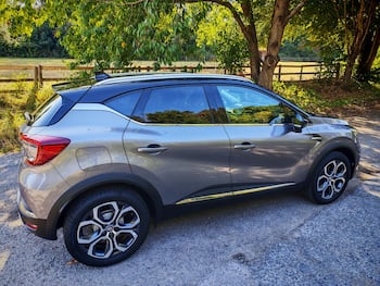 Used Renault Captur 2023 for sale - 79644411: Photo