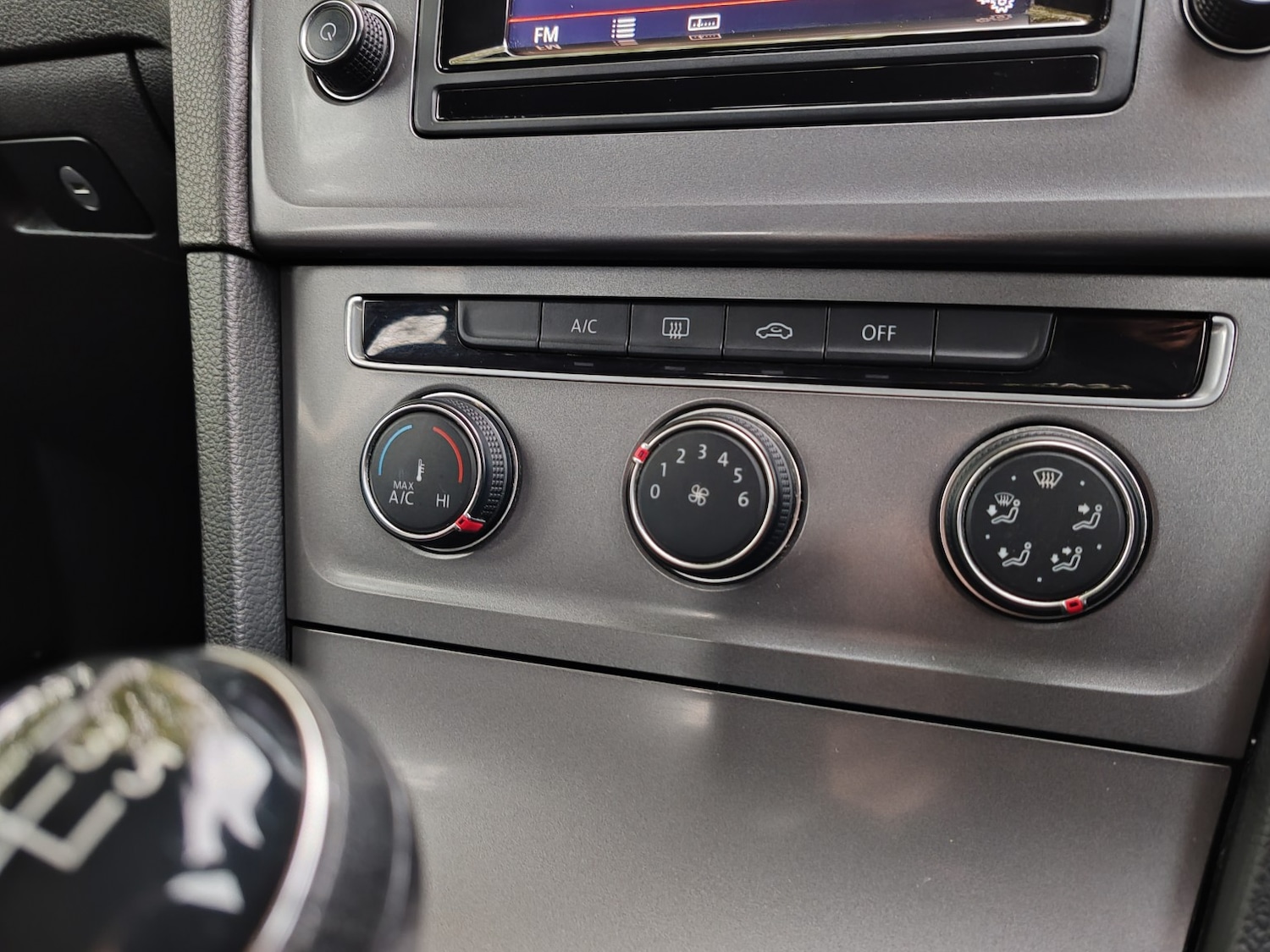 Used Volkswagen Golf 2014 for sale - 76510889: Photo 17