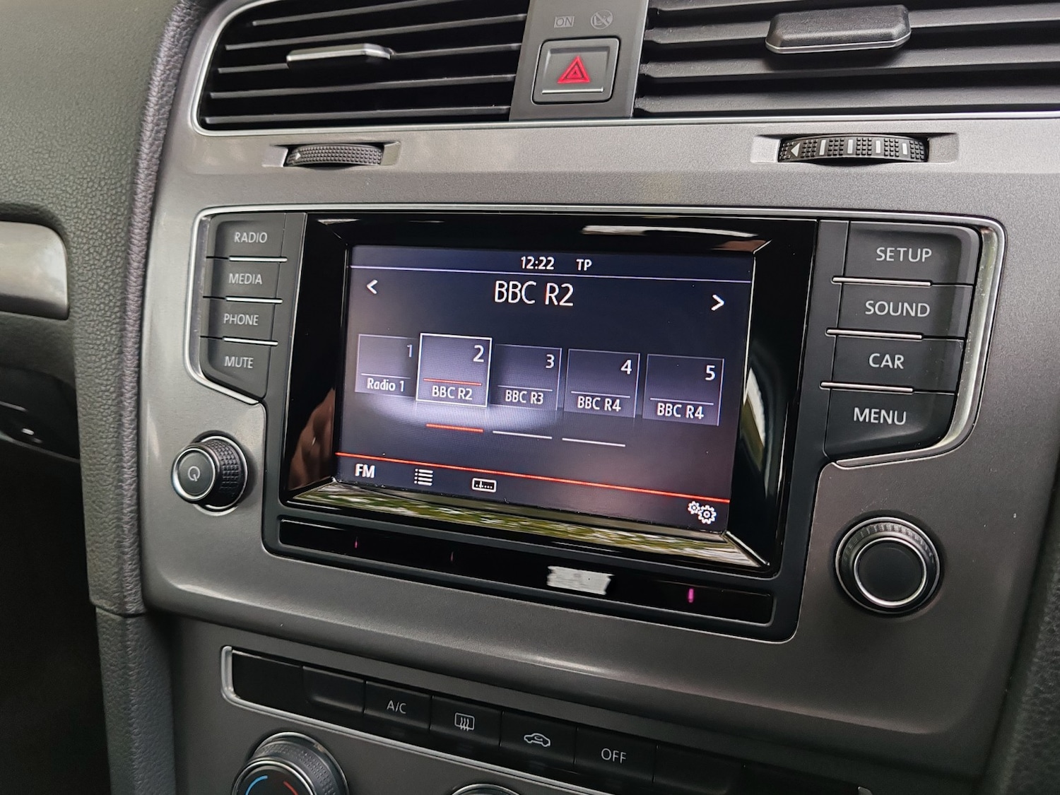 Used Volkswagen Golf 2014 for sale - 76510889: Photo 8