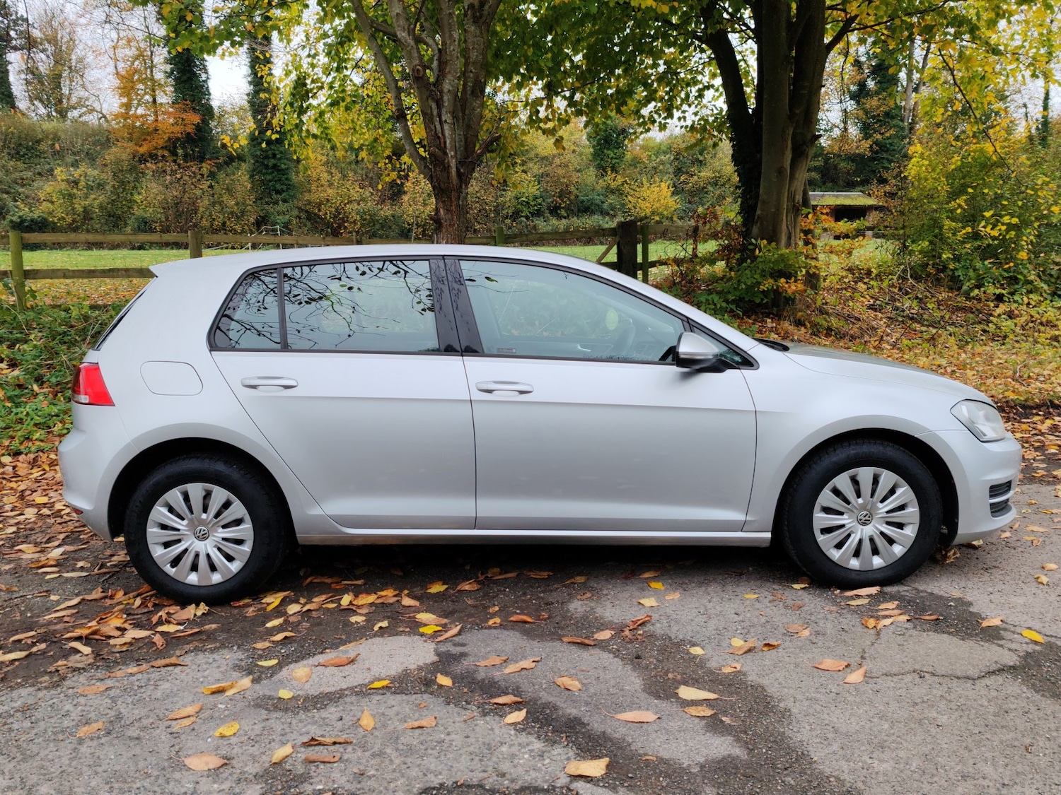 Used Volkswagen Golf 2014 for sale - 76510889: Photo 9