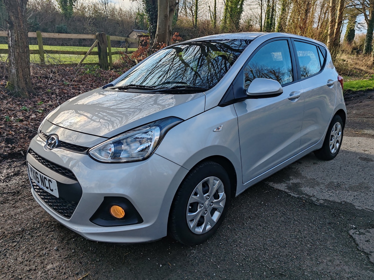 Used Hyundai i10 2016 for sale - 77681745: Photo 1