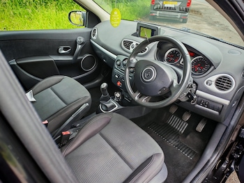 Used Renault Clio 2010 for sale - 78876432: Photo