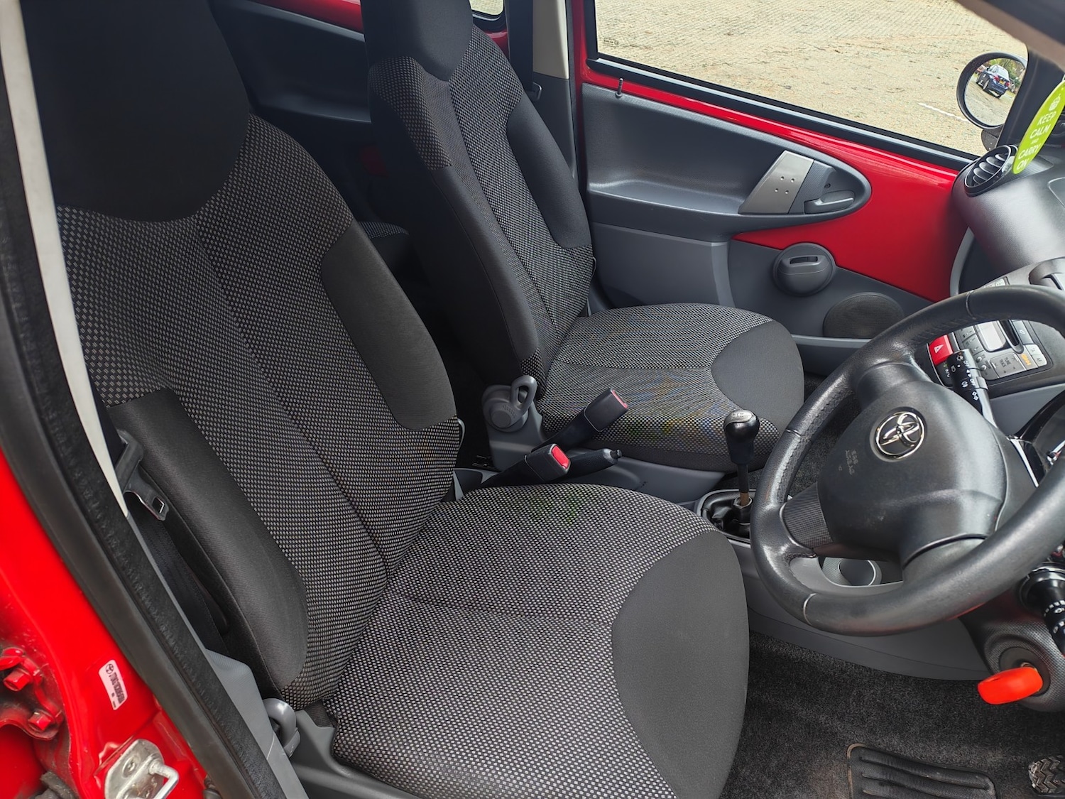 Used Toyota AYGO 2011 for sale - 77173151: Photo 10