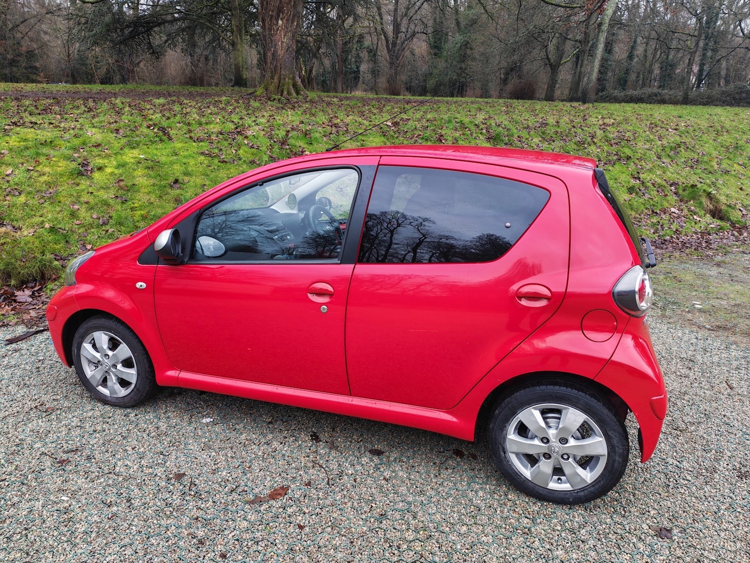 Used Toyota AYGO 2011 for sale - 77173151: Photo 16