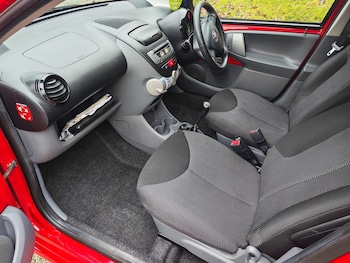 Used Toyota AYGO 2011 for sale - 77173151: Photo