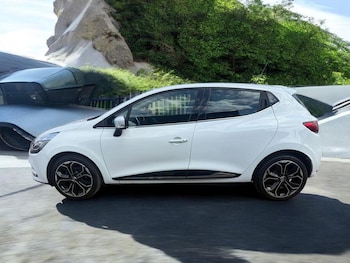 Used Renault Clio 2019 for sale - 78663678: Photo