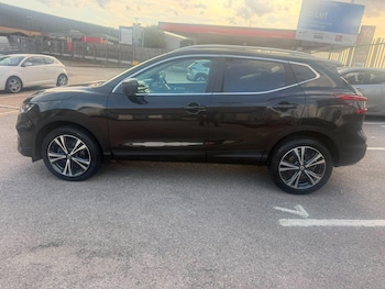 Used Nissan Qashqai 2018 for sale - 79144881: Photo
