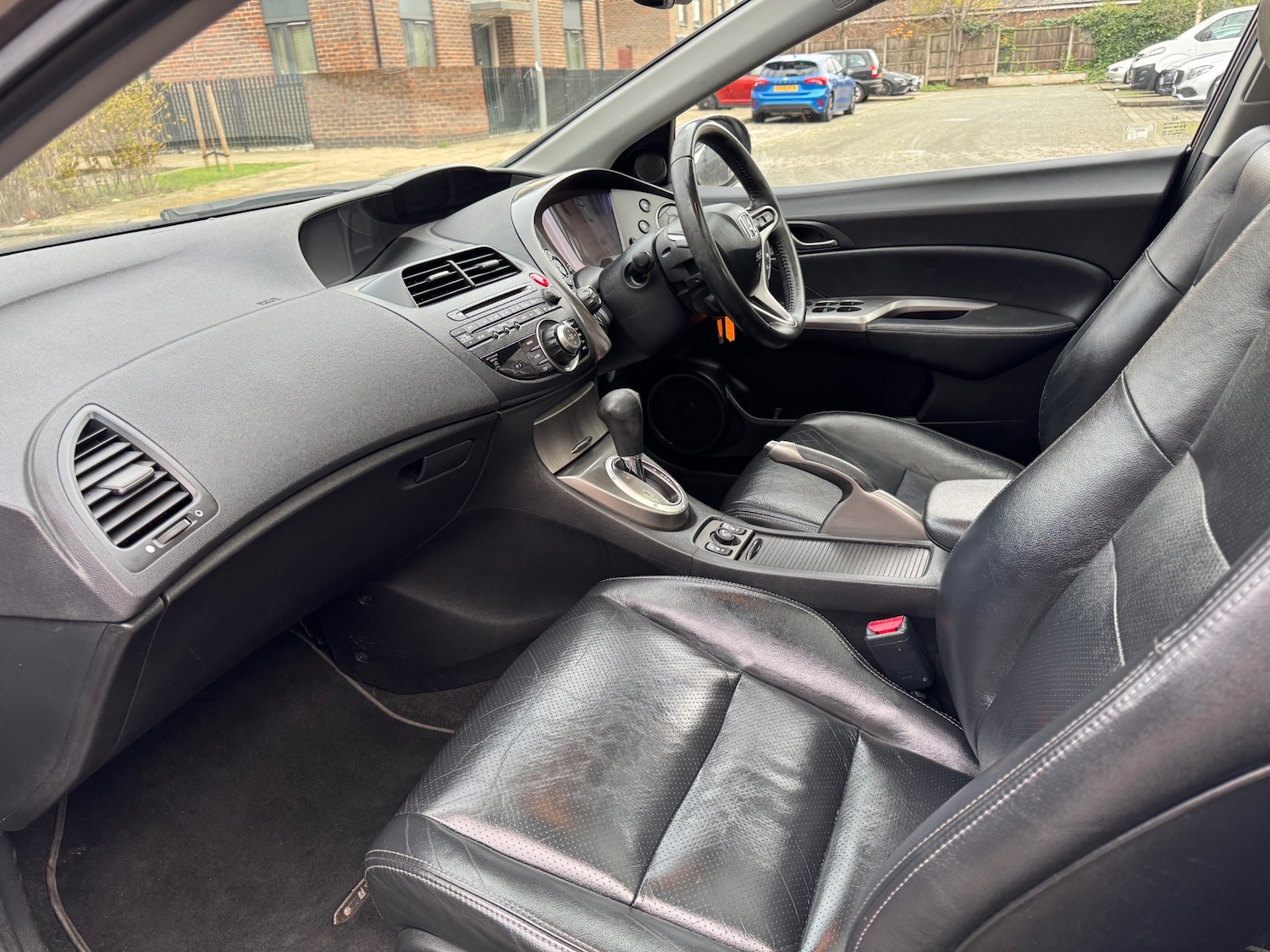 Used Honda Civic 2011 for sale - 76839269: Photo 10