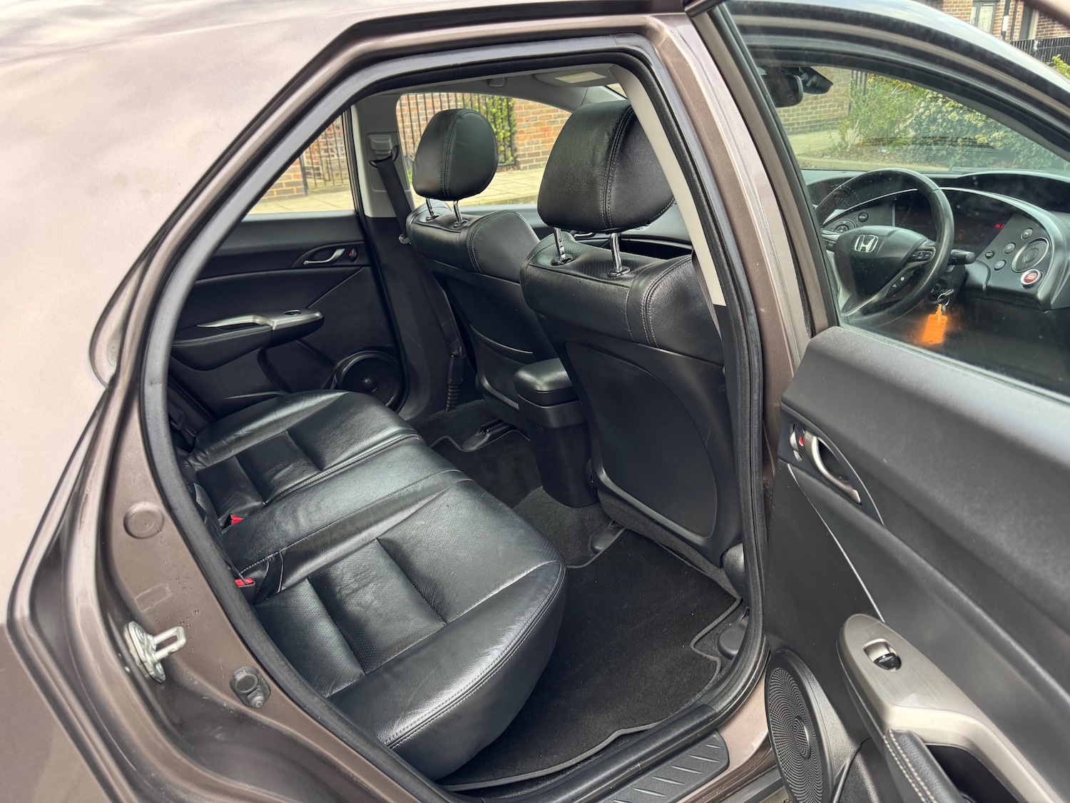 Used Honda Civic 2011 for sale - 76839269: Photo 18