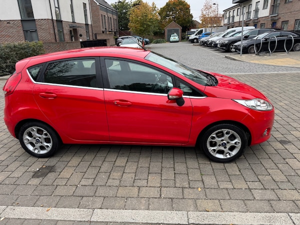Used Ford Fiesta 2012 for sale - 76237467: Photo 6