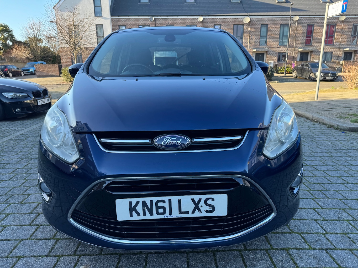 Used Ford Grand C-Max 2011 for sale - 77052164: Photo 2