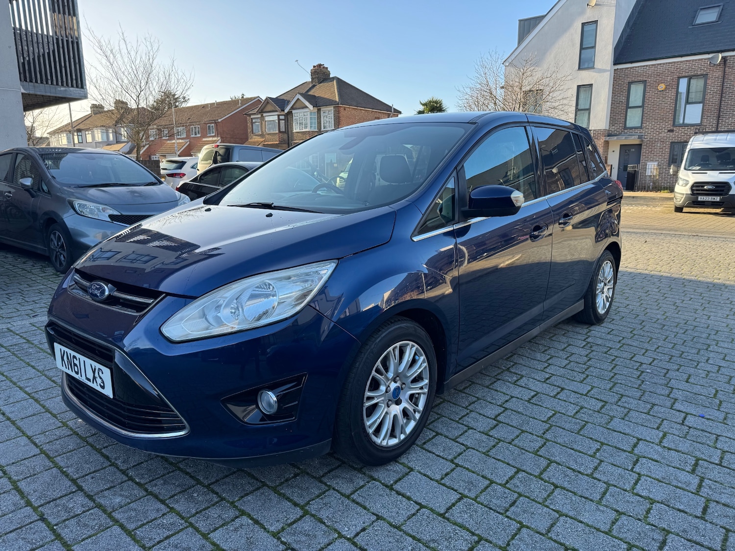 Used Ford Grand C-Max 2011 for sale - 77052164: Photo 3