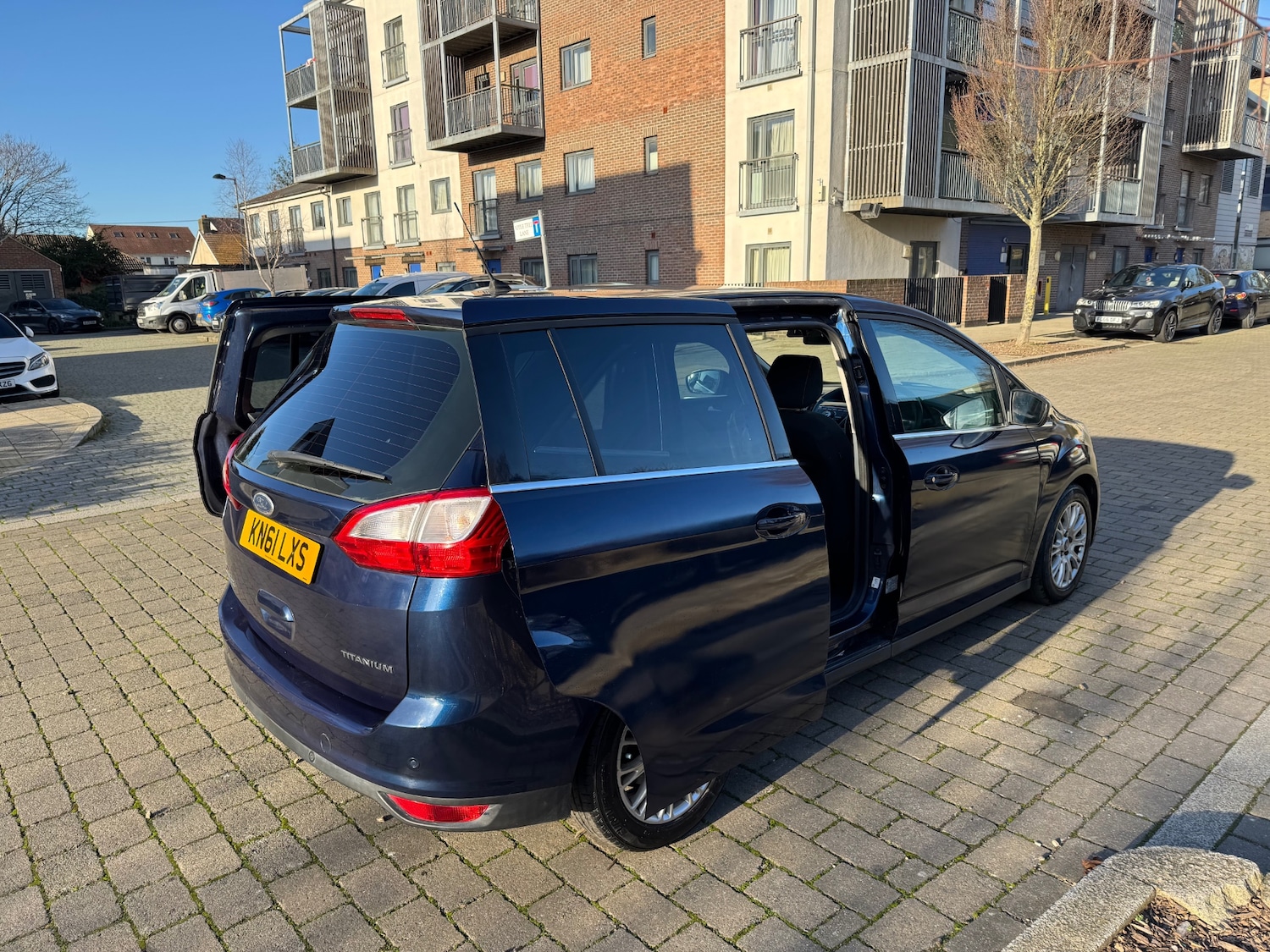 Used Ford Grand C-Max 2011 for sale - 77052164: Photo 7