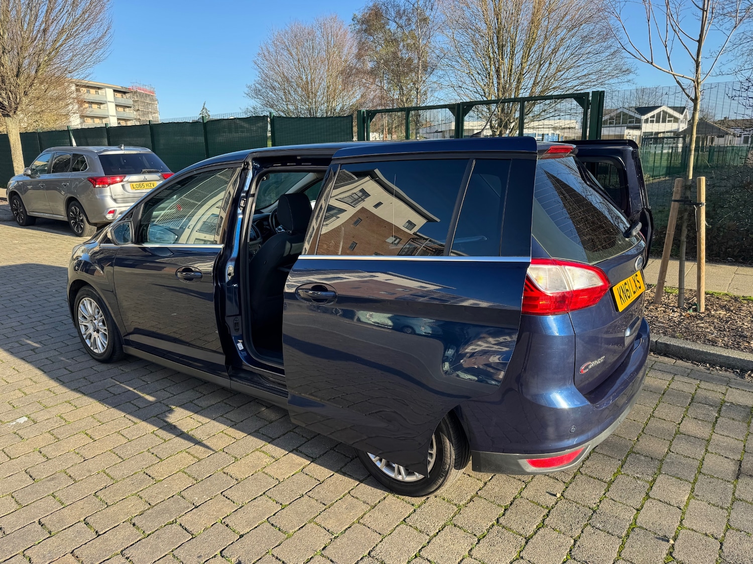 Used Ford Grand C-Max 2011 for sale - 77052164: Photo 8