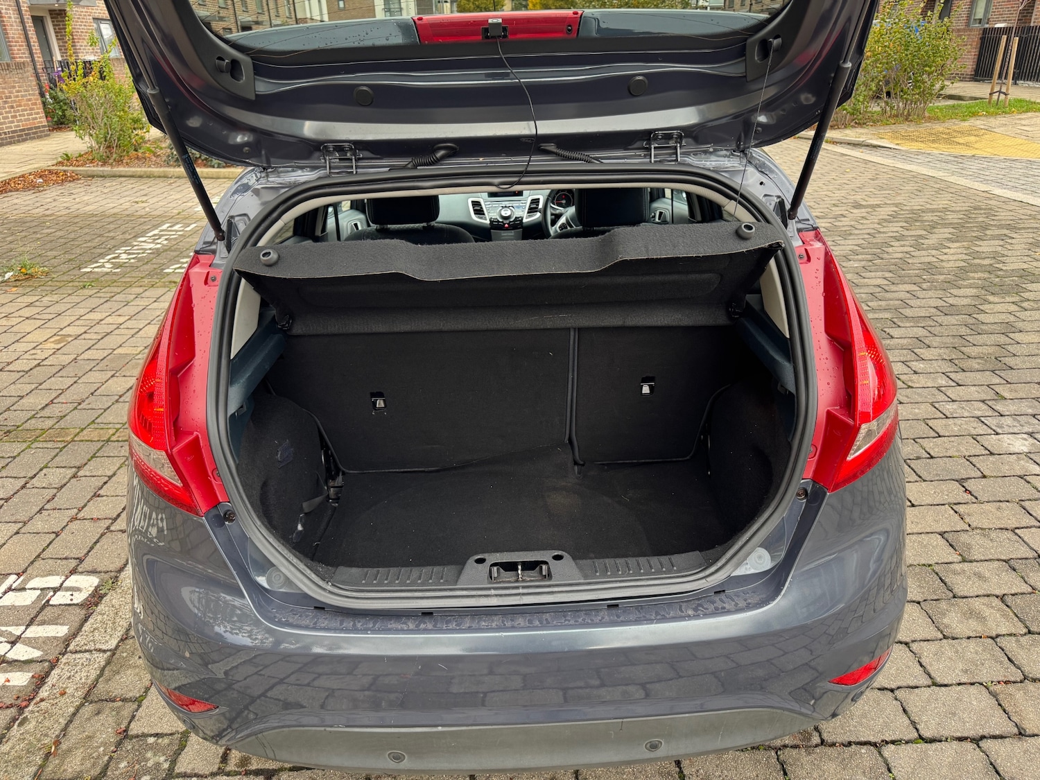 Used Ford Fiesta 2011 for sale - 76408338: Photo 14