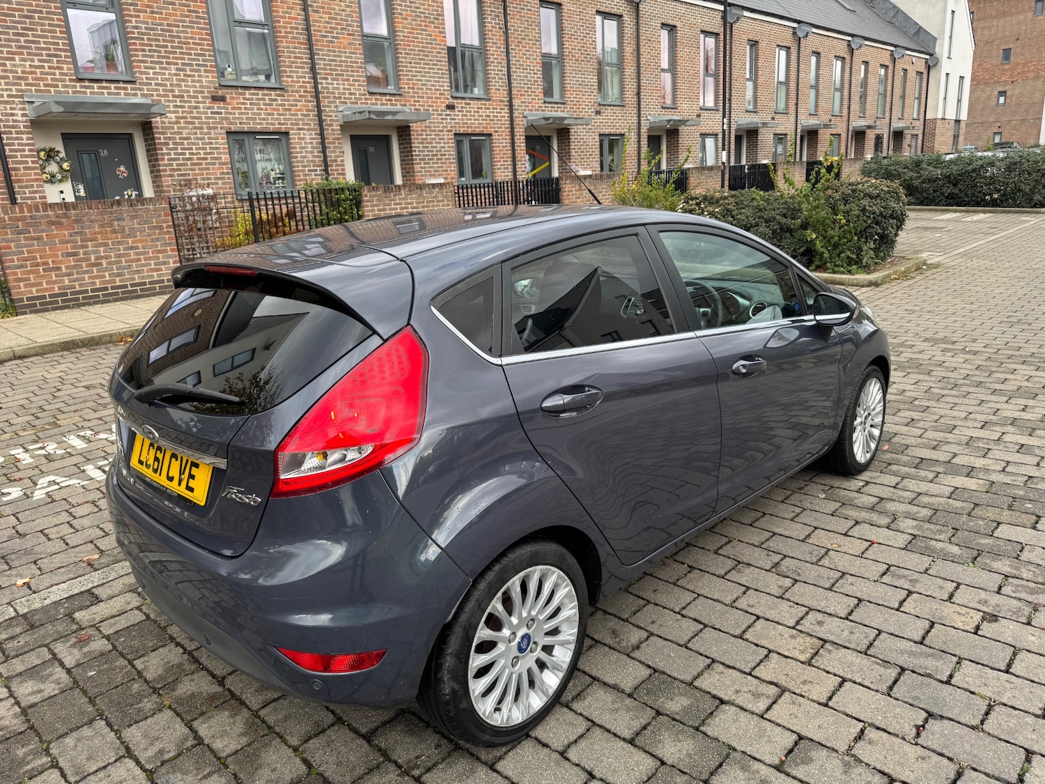 Used Ford Fiesta 2011 for sale - 76408338: Photo 4