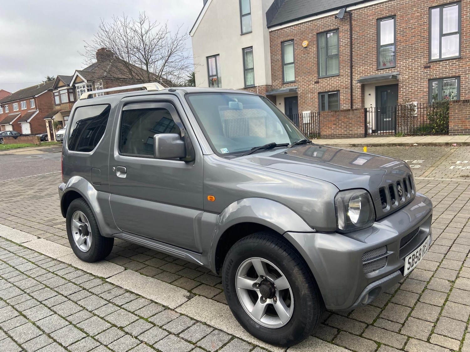 Used Suzuki Jimny 2009 for sale - 77160421: Photo 2