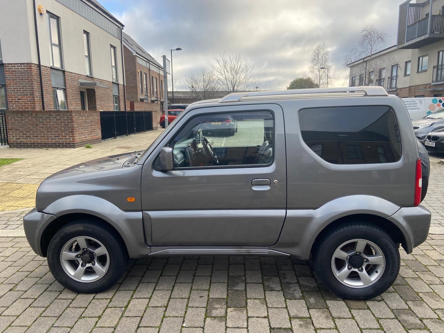Used Suzuki Jimny 2009 for sale - 77160421: Photo 4