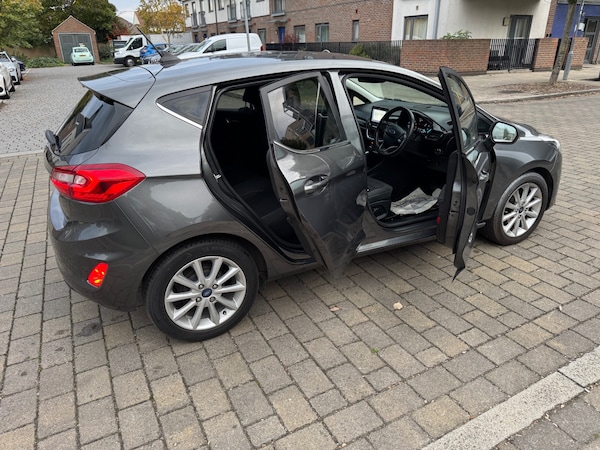 Used Ford Fiesta 2019 for sale - 76149764: Photo 2