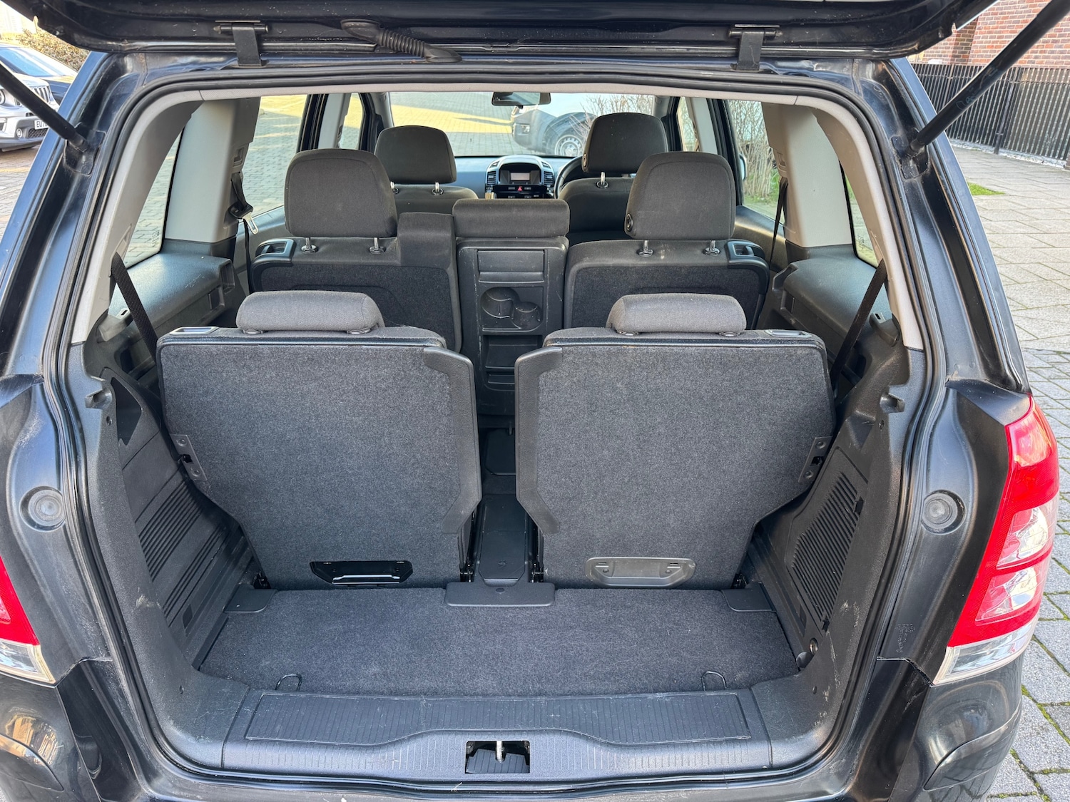 Used Vauxhall Zafira 2013 for sale - 77261700: Photo 17