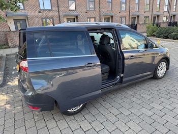 Used Ford Grand C-Max 2011 for sale - 75530236: Photo