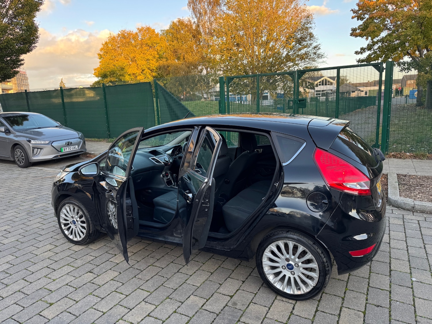 Used Ford Fiesta 2012 for sale - 76380476: Photo 9