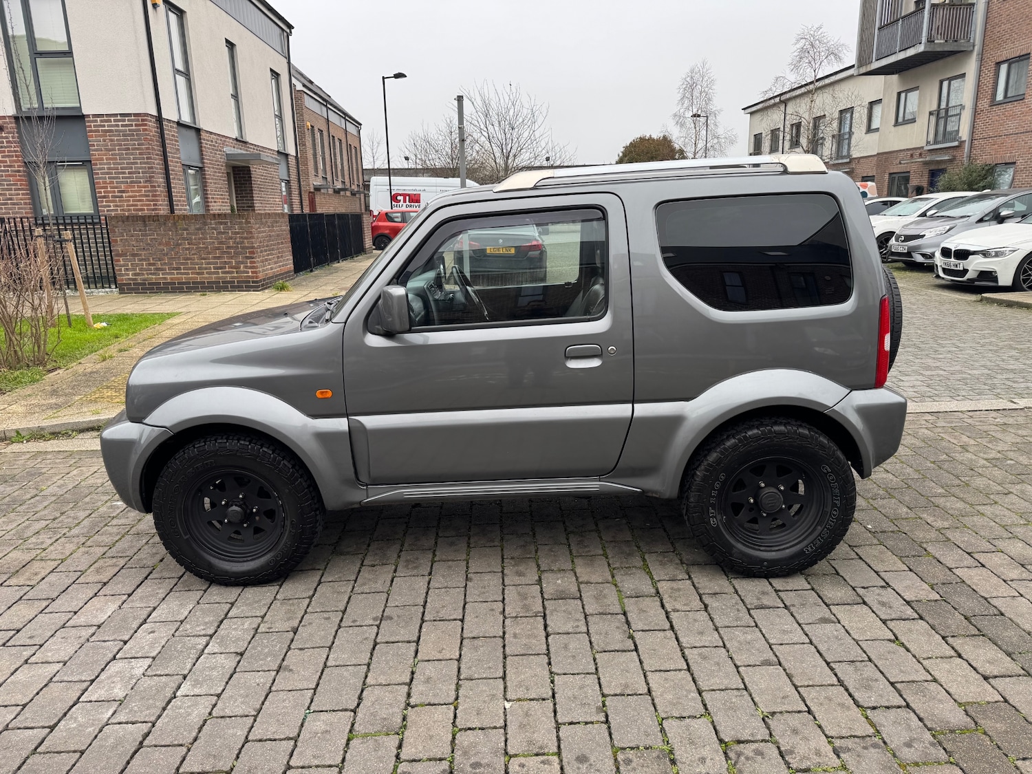Used Suzuki Jimny 2009 for sale - 77796919: Photo 4