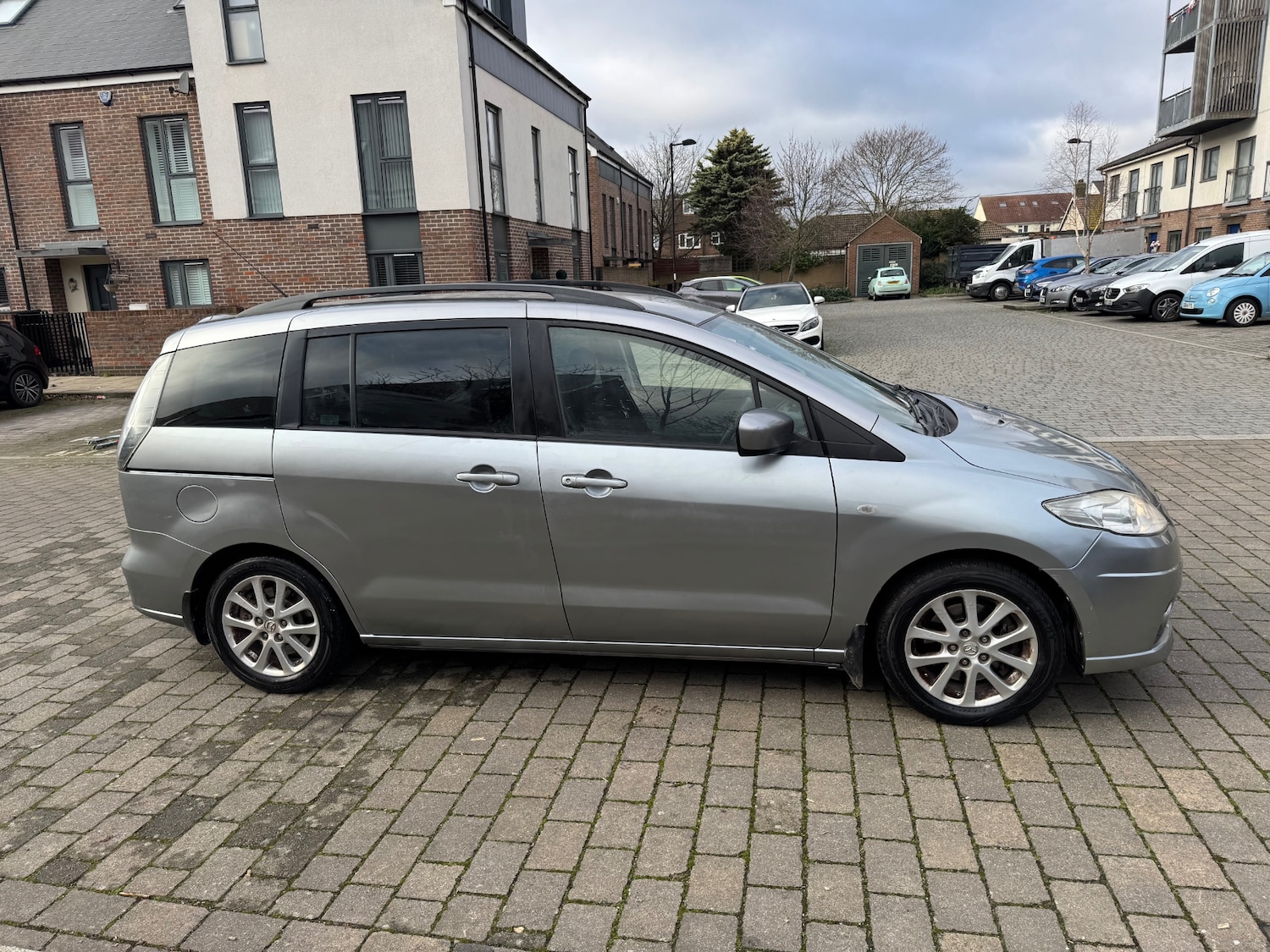 Used Mazda Mazda5 2010 for sale - 77210812: Photo 9
