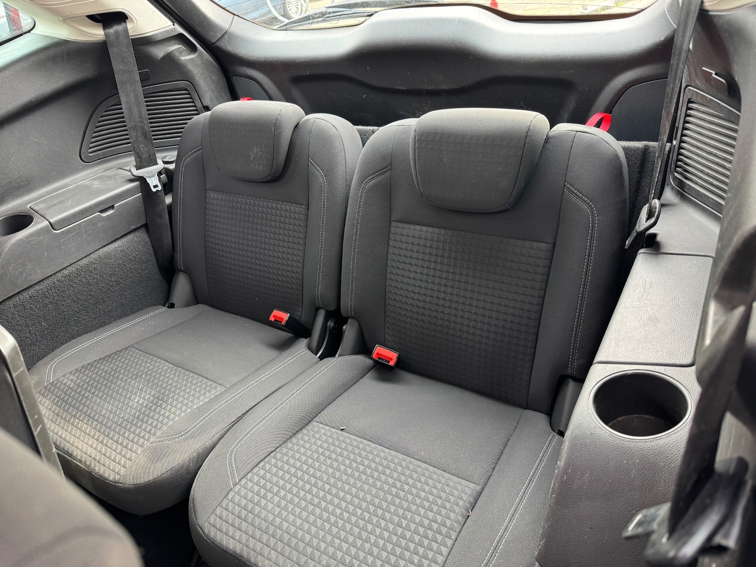 Used Ford Grand C-Max 2017 for sale - 77585572: Photo 17