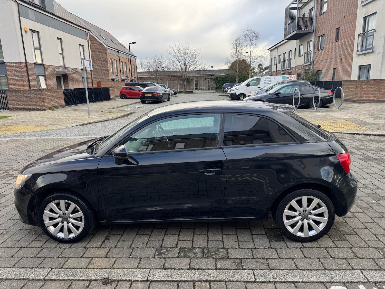 Used Audi A1 2013 for sale - 77459671: Photo 2