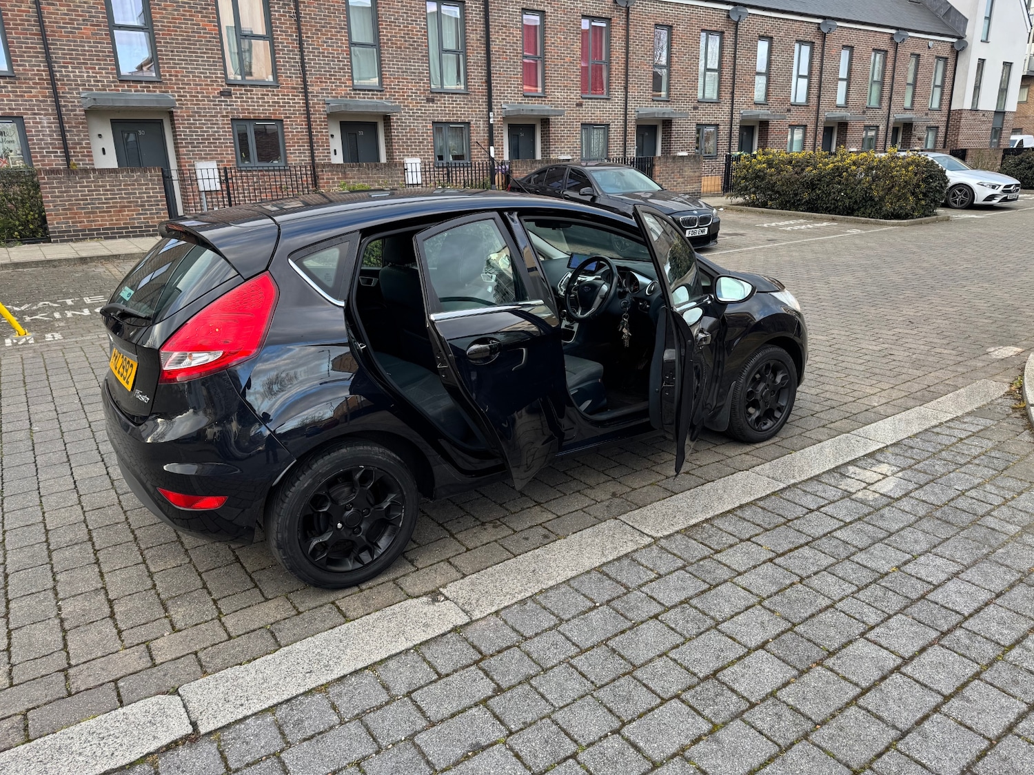 Used Ford Fiesta 2012 for sale - 78125375: Photo 4