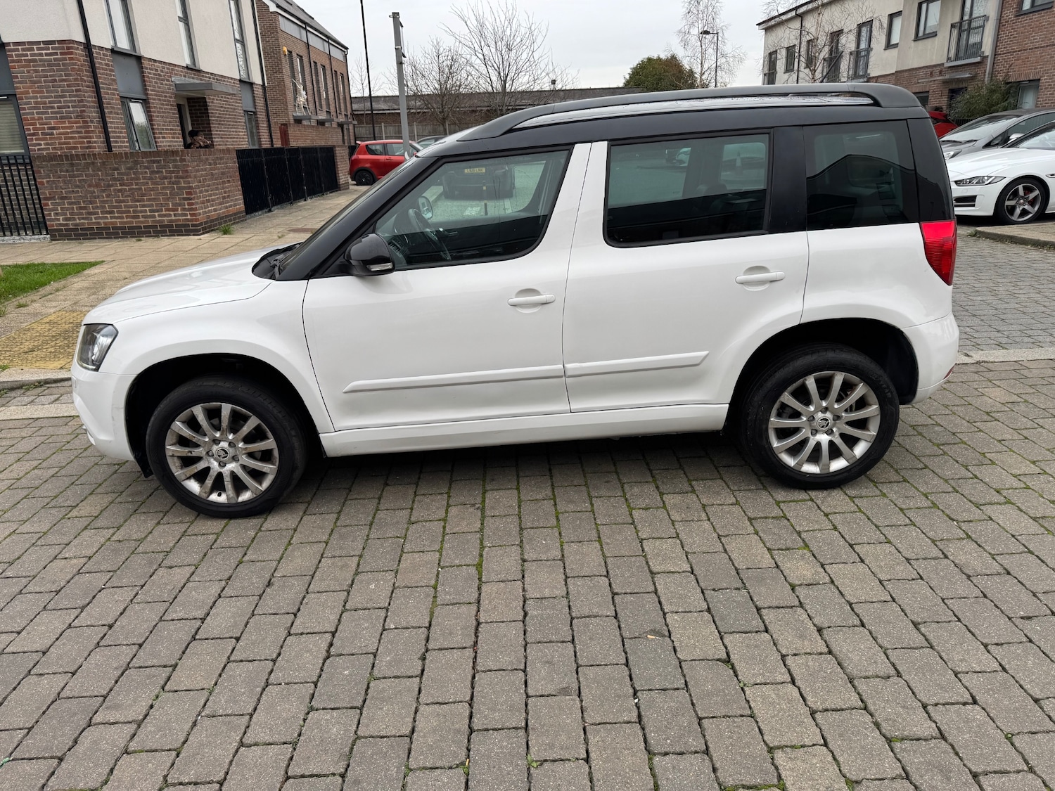 Used Skoda Yeti 2014 for sale - 77028382: Photo 10