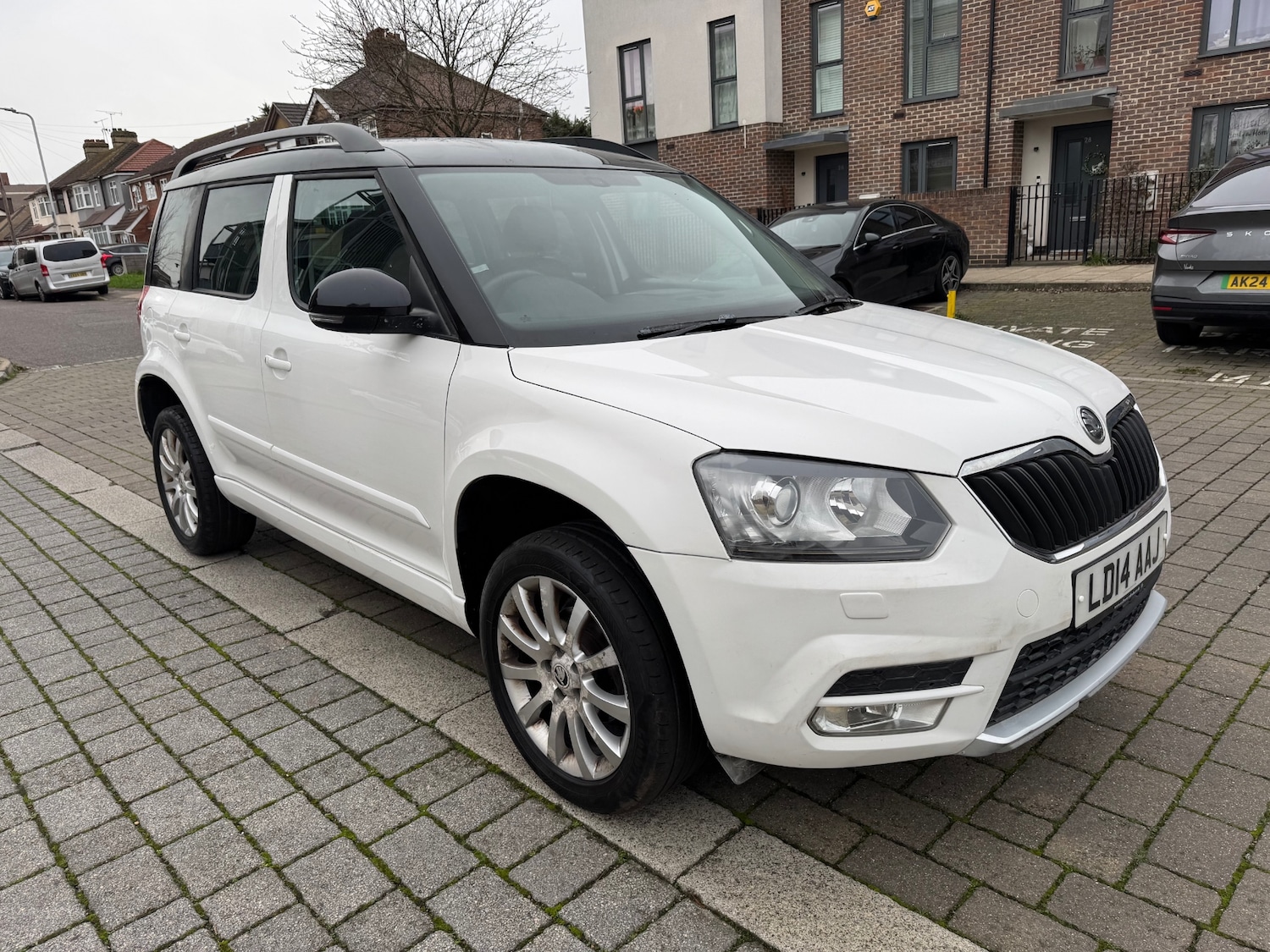 Used Skoda Yeti 2014 for sale - 77028382: Photo 4